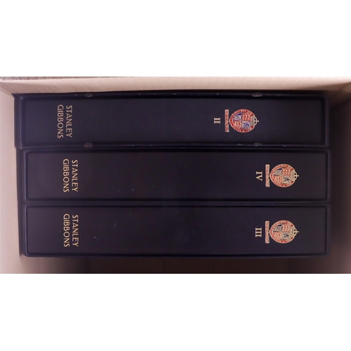 1792 - GB.ELIZABETH II SG BOXED HINGELESS ALBUMS FOR 1971 - 2007. Three clean albums for the period 1971(Pa... 