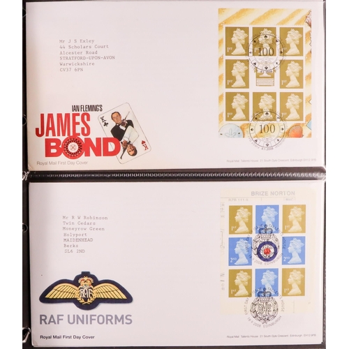 1844 - GB.FIRST DAY COVERS 1972-2012 PRESTIGE BOOKLETS PANES ON FDC's Collection in two albums, includes so... 