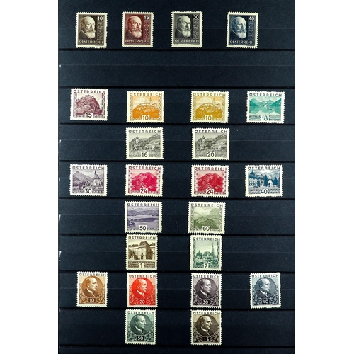 253 - AUSTRIA 1914 - 1937 MINT COLLECTION in a quality stock book, of chiefly sets, note 1922 Musicians pe... 