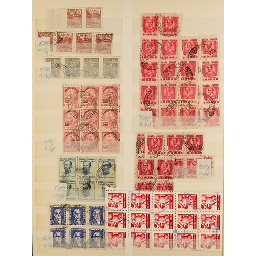 338 - BRAZIL ESTATE CLEARANCE IN SHOE-BOX. A mixed mint / never hinged mint & used stamps on protective & ... 