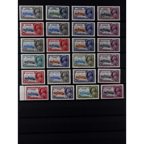 51 - 1935 SILVER JUBILEE COMPLETE OMNIBUS ISSUE. The complete set of 250 stamps, each never hinged mint (... 