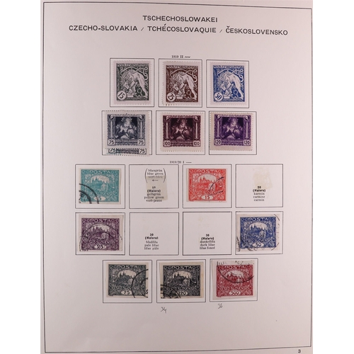 512 - CZECHOSLOVAKIA 1918-1991 COLLECTION in three Schaubek albums, some mint but mostly used stamps, incl... 