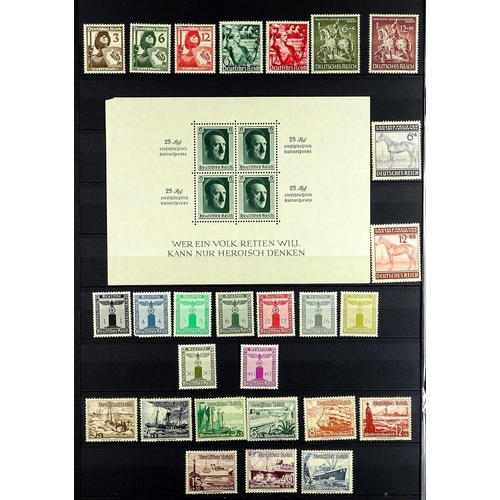 662 - GERMANY 1889 - 1945 MINT / SOME NEVER HINGED MINT COLLECTION on protective pages that includes 