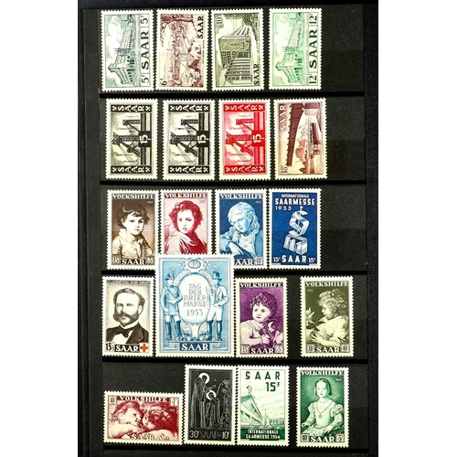 712 - GERMANY - SAAR 1947 - 1959 NEVER HINGED MINT COLLECTION on protective pages, note 1948 set incl Airs... 