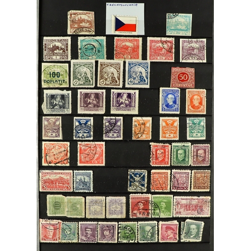 94 - CARTON WITH EUROPE IN 7 STOCK BOOKS. with mint, never hinged mint & used stamps from Belgium, Czech,... 