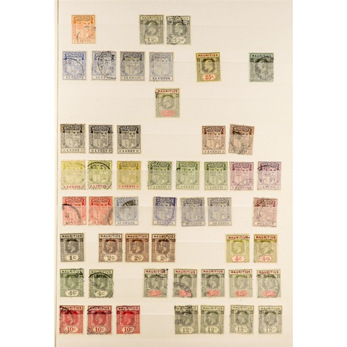 944 - MAURITIUS 1859 - 1935 EXTENSIVE COLLECTION of mint & used (mostly used) stamps on protective pages, ... 