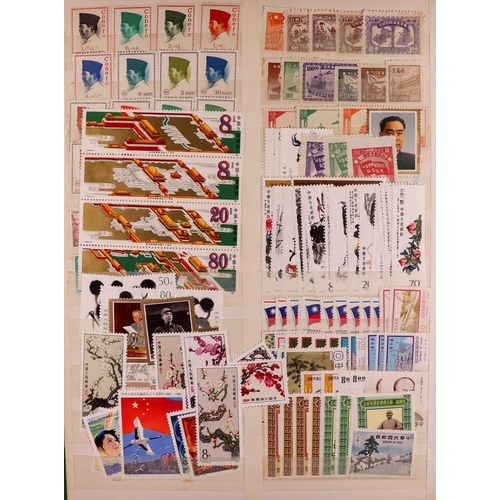 101 - COLLECTOR'S ESTATE IN SIX CARTONS World all periods mint (many never hinged) & used stamps in 50+ al... 