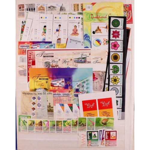 101 - COLLECTOR'S ESTATE IN SIX CARTONS World all periods mint (many never hinged) & used stamps in 50+ al... 