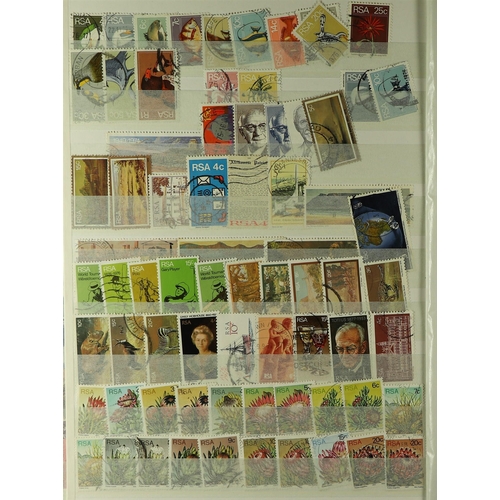 1252 - SOUTH AFRICA 1913 - 2000 COLLECTION / ACCUMULATION of 1500+ mint / never hinged mint & used stamps o... 