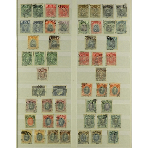 1270 - SOUTHERN RHODESIA 1924 - 1952 USED COLLECTION of 90+ stamps with a complete run of sets plus some ex... 