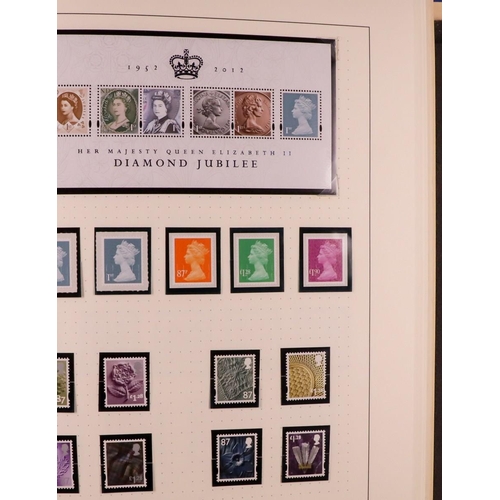 1812 - GB.ELIZABETH II 2000's-2010's NEVER HINGED MINT RANGES in two albums, includes presentation packs, p... 