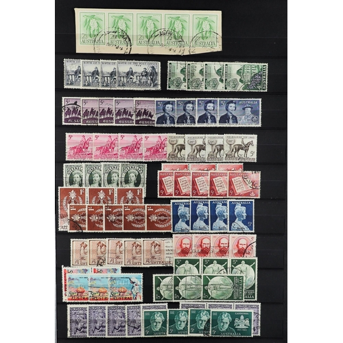 263 - AUSTRALIA 1913 - 1990 ACCUMULATION IN BOX with many 1000's stamps in stockbooks and albums. Lot 263 ... 