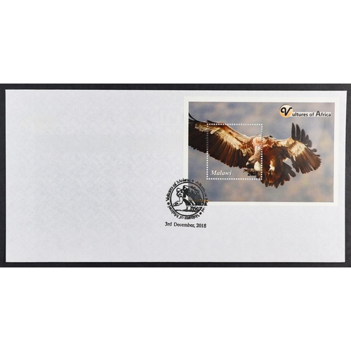 932 - MALAWI 2018 450k Vultures miniature sheet with missing white printing (no value, bird name or frame ... 