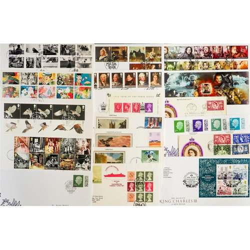 2533 - GB.FIRST DAY COVERS 1953-2023 ACCUMULATION of illustrated first day covers in eight albums & loose i... 