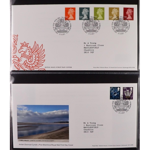 2554 - GB.FIRST DAY COVERS 1970-2018 COMPREHENSIVE COLLECTION of illustrated fdc's in twenty matching 'Roya... 