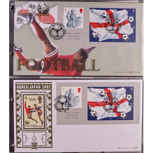 2562 - GB.FIRST DAY COVERS 1978 - 2022 SPECTACULAR MINIATURE SHEET COLLECTION in 29 binders. A rarely encou... 