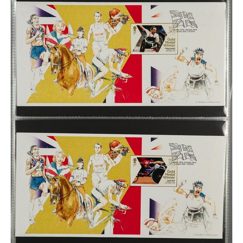 2570 - GB.FIRST DAY COVERS 2012 OLYMPIC AND PARALYMPIC COLLECTION with specialism. Includes the Royal Mail ... 