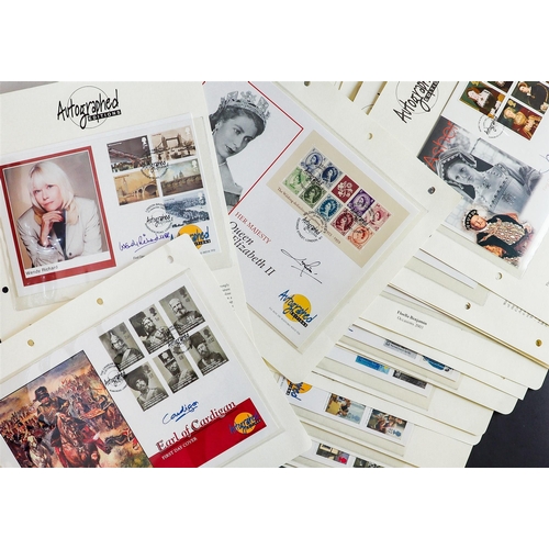 2572 - GB.FIRST DAY COVERS AUTOGRAPHED EDITIONS COLLECTION. A wide range of autographs spanning TV, film, p... 