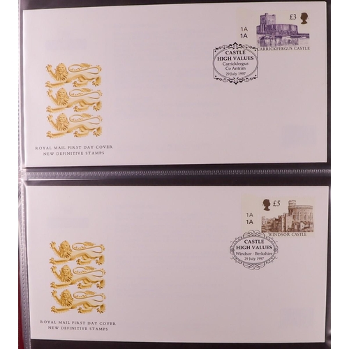 2574 - GB.FIRST DAY COVERS CASTLES, FRAMAS AND DUES. Small collection  of 58 covers in a binder. Includes b... 