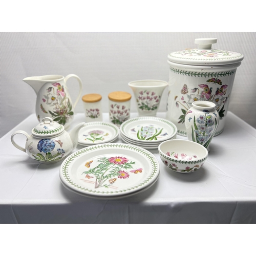 39 - The Portmeirion Botanic Collection is a renowned and beloved range of tableware and home decor items... 