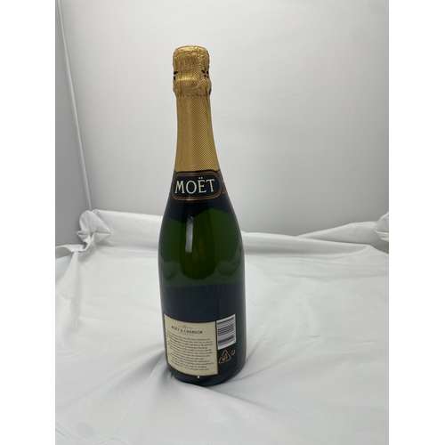 96 - Bottle of MOËT & CHANDON Champagne