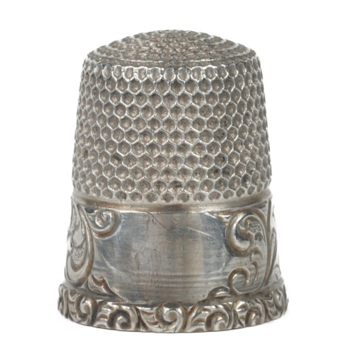 11 - American Sterling Silver Thimble. Marked 'Sterling' in dome along with a star icon as makers mark. P... 