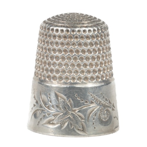 16 - American Sterling Silver Thimble. Marked 'Sterling' in dome along with a star icon as makers mark. P... 