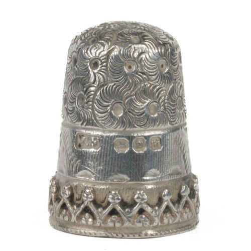 35 - James Fenton Sterling Silver Thimble. Birmingham 1896. Daisy top and very decorative bands on base a... 