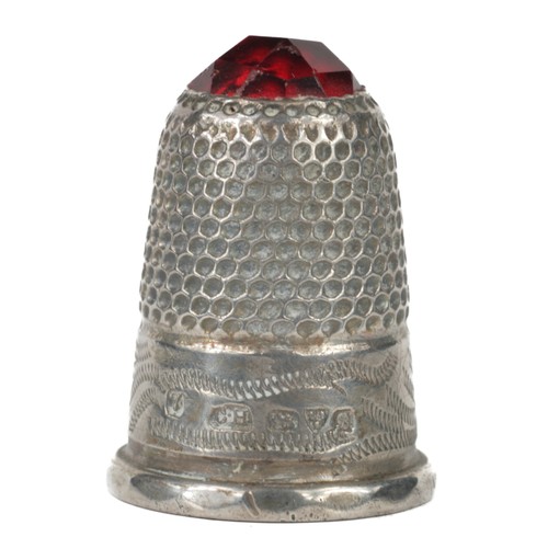 65 - Charles Horner Sterling Silver Thimble with a Red Stone Dome. Chester 1902.