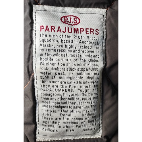 228 - Parajumpers Men's Coat from the Masterpiece Series. Size Medium. Pre-loved, good condition. Warm, he... 