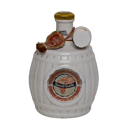 81 - Queen's Castle Fine Scotch Whisky in Ceramic Cask Barrel Design Decanter. Liquid contained in decant... 