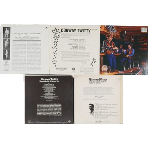 17 - Collection of 5 Conway Twitty LPs

Includes:
The Rock & Roll Story - MGM CS 8100, Don't Call Him A C... 