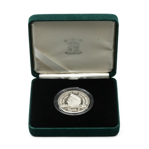 16 - Elizabeth II Silver Piedfort Centenary Crown. 2000. Queen Elizabeth The Queen Mother Centenary Year,... 