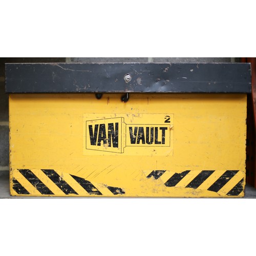 61 - Van Vault 2 Storage Locker with Key. 92cm wide by 54cm deep and 51cm high.