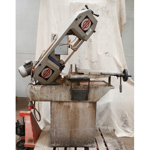 135 - Thomas Zip 290 Metal Bandsaw.