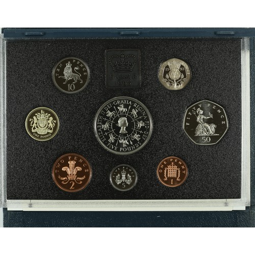 101 - 1993 United Kingdom Proof Coin Collection in Presentation Case Complete with COA,