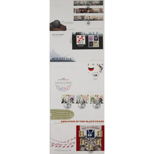 164 - Collection of 5 Royal Mail First Day Covers including:
Trafalgar
Lest we Forget
Entente Cordiale
Abo... 