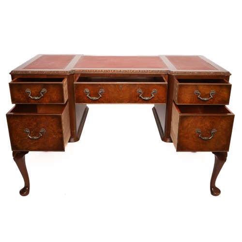 202 - Beautiful Desk with 3-Panelled Leather Inlay to Top. Made by Gold & Feather of Leeds and retailed by... 