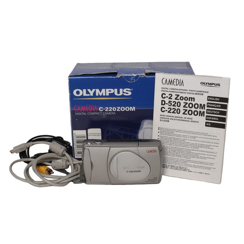 127 - Boxed Olympus Camedia C-220 Zoom.