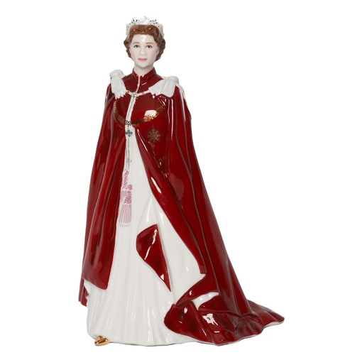 19 - Royal Worcester Figurine In Celebration of The Queen's 80th Birthday 2006. Dressed in the Robes of t... 