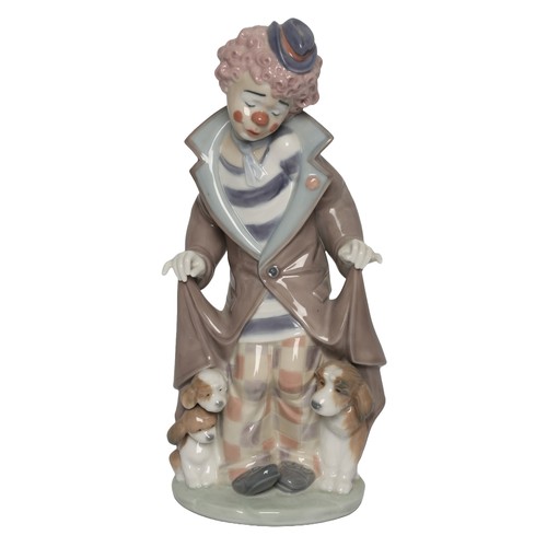 52 - Lladro 'Surprise' Figurine. No. 5901. In original box. Perfect condition with no visible signs of da... 