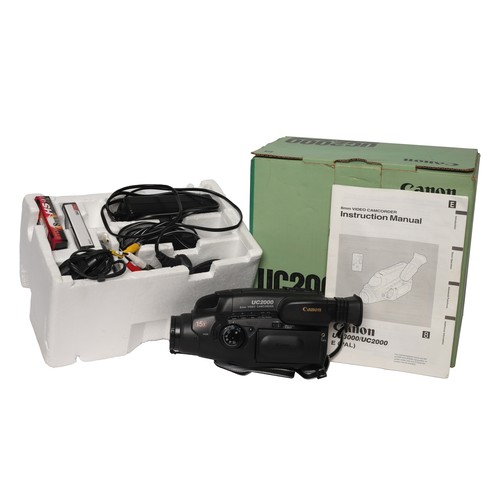 141 - Canon UC2000 8mm Video Camera. Boxed and includes: charger, battery, instructions, cables and remote... 