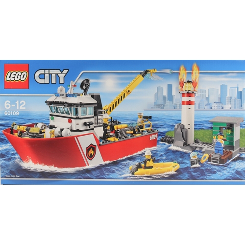 78 - Brand New Lego City Fire Boat. 60109. Item may show signs of shelf wear, but is still sealed.