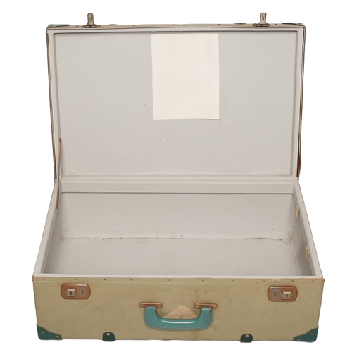 46 - Vintage Suitcase.