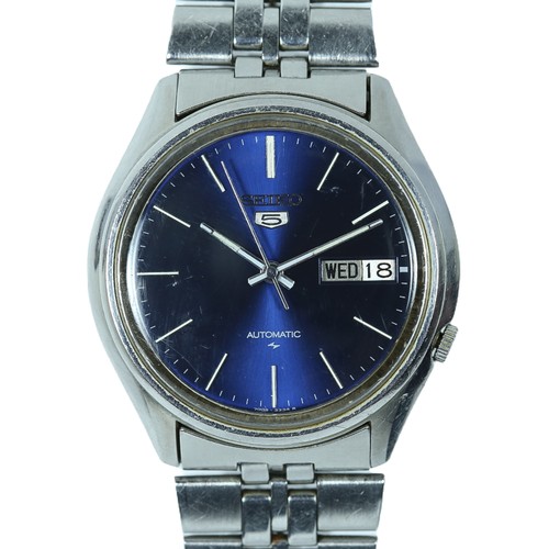 49 - Seiko 5 7009-4041 Automatic Day/Date Watch. Boxed with instructions. Diameter with crown 37mm. Appea... 