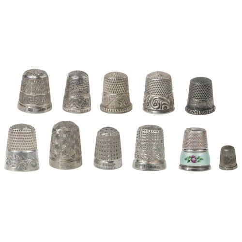 66 - Collection of 11 Silver Thimbles including American Examples, Charles May and Henry Griffiths:
1. Am... 