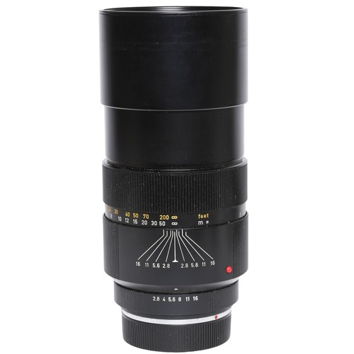 19 - Two Leica R Lenses. Includes:
Elmarit-R 35mm f2.8 lens (no. 2338461). Complete with Series VI UV fil... 