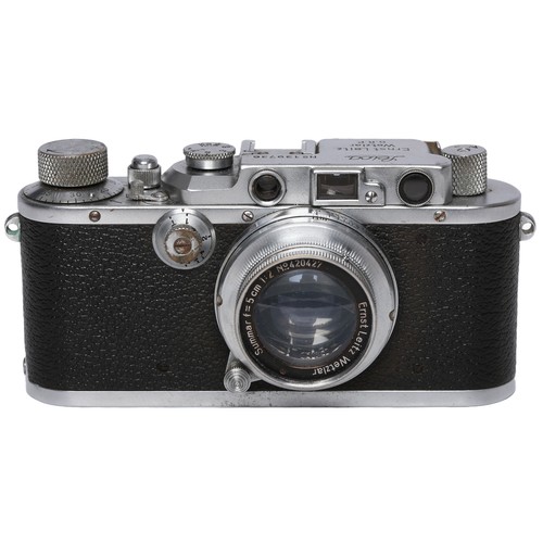 22 - Leica IIIA Camera with Summar 5cm f2 Lens. and ERC. Camera body no. 139736. Lens no. 420427. Camera ... 