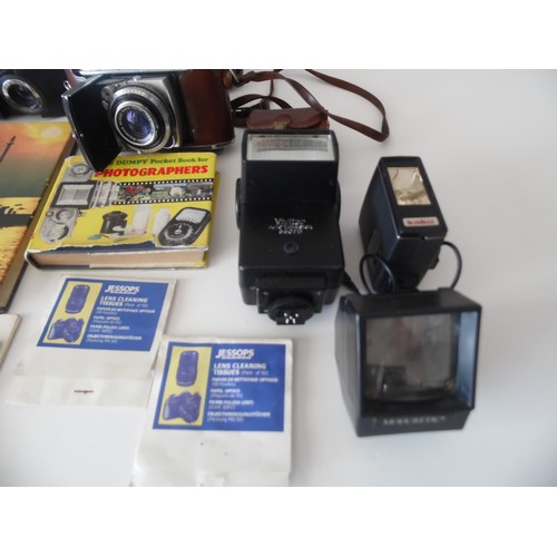 34 - Kodak Retina II C CAMERA AND OLYMPUS 00M 115 plus accessories. Kodak manual included. Please see the... 