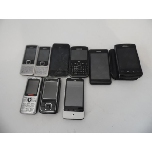 201 - 11 RETRO MOBILE PHONES 
1x Blackberry with cover, 1 x iPhone (cracked screen), 3 x Samsung (one with... 